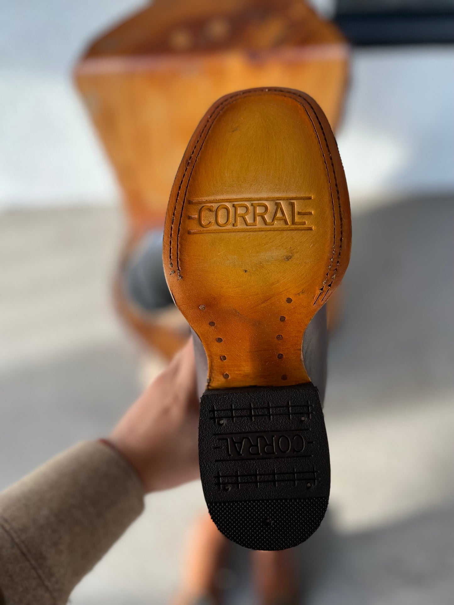 Corral Boot Company Brown-Straw Embroidery