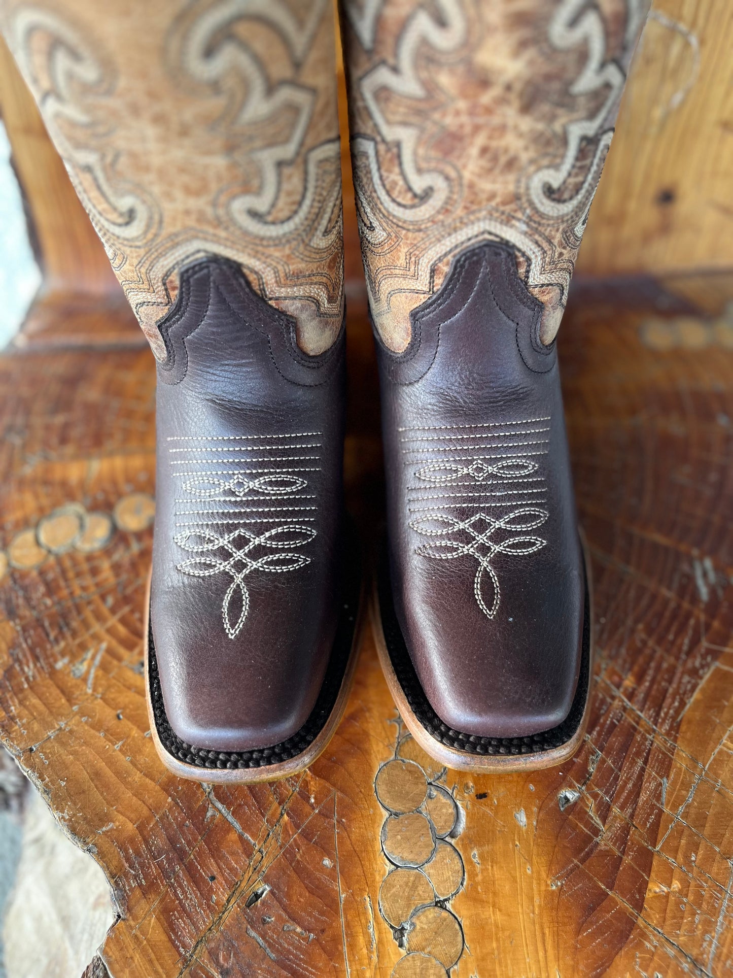 Corral Boot Company Brown-Straw Embroidery