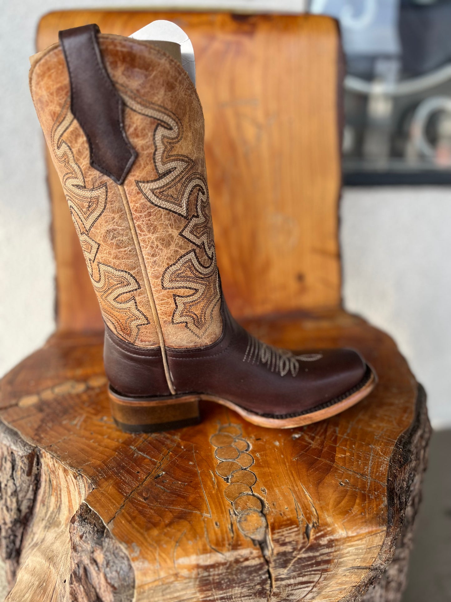 Corral Boot Company Brown-Straw Embroidery